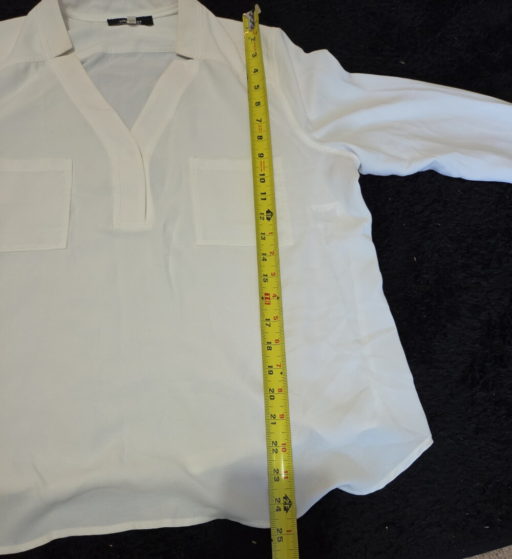 Nine West Blouse White Pocket Split Neck Career Top Gently Used Size PXL - Picture 4 of 16